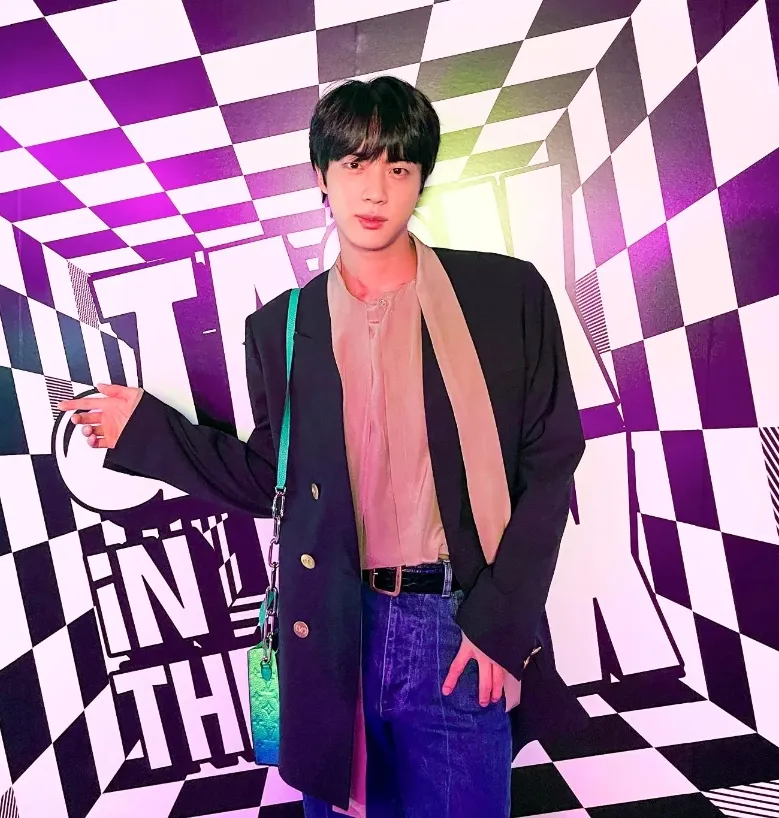 คิม ซอกจิน Kim Seokjin