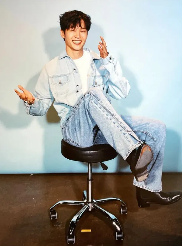 อีฮักจู Lee Hak Ju